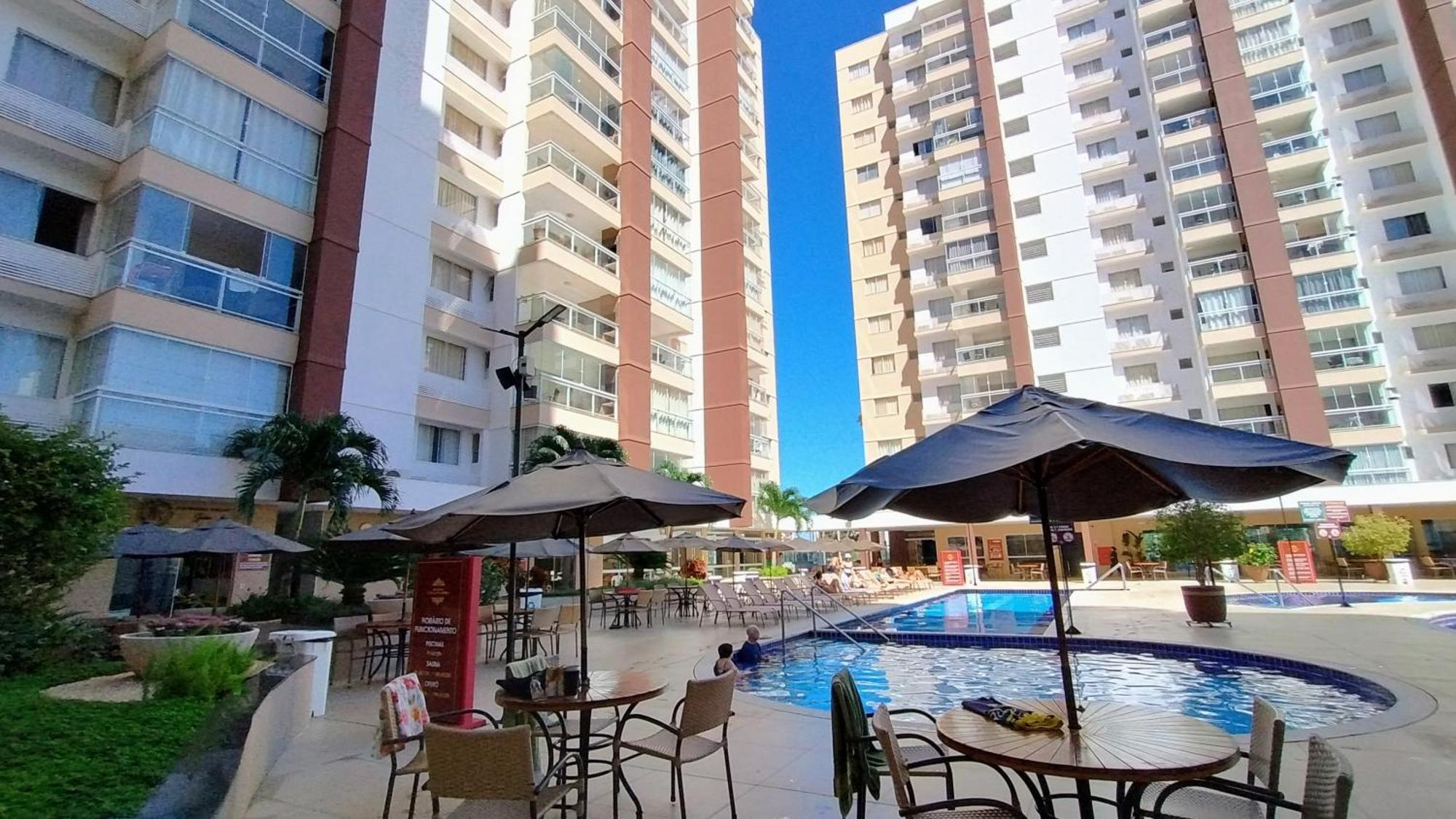 Casa Da Madeira Caldas Novas - Achei Ferias - Com Roupa De Cama Exterior foto